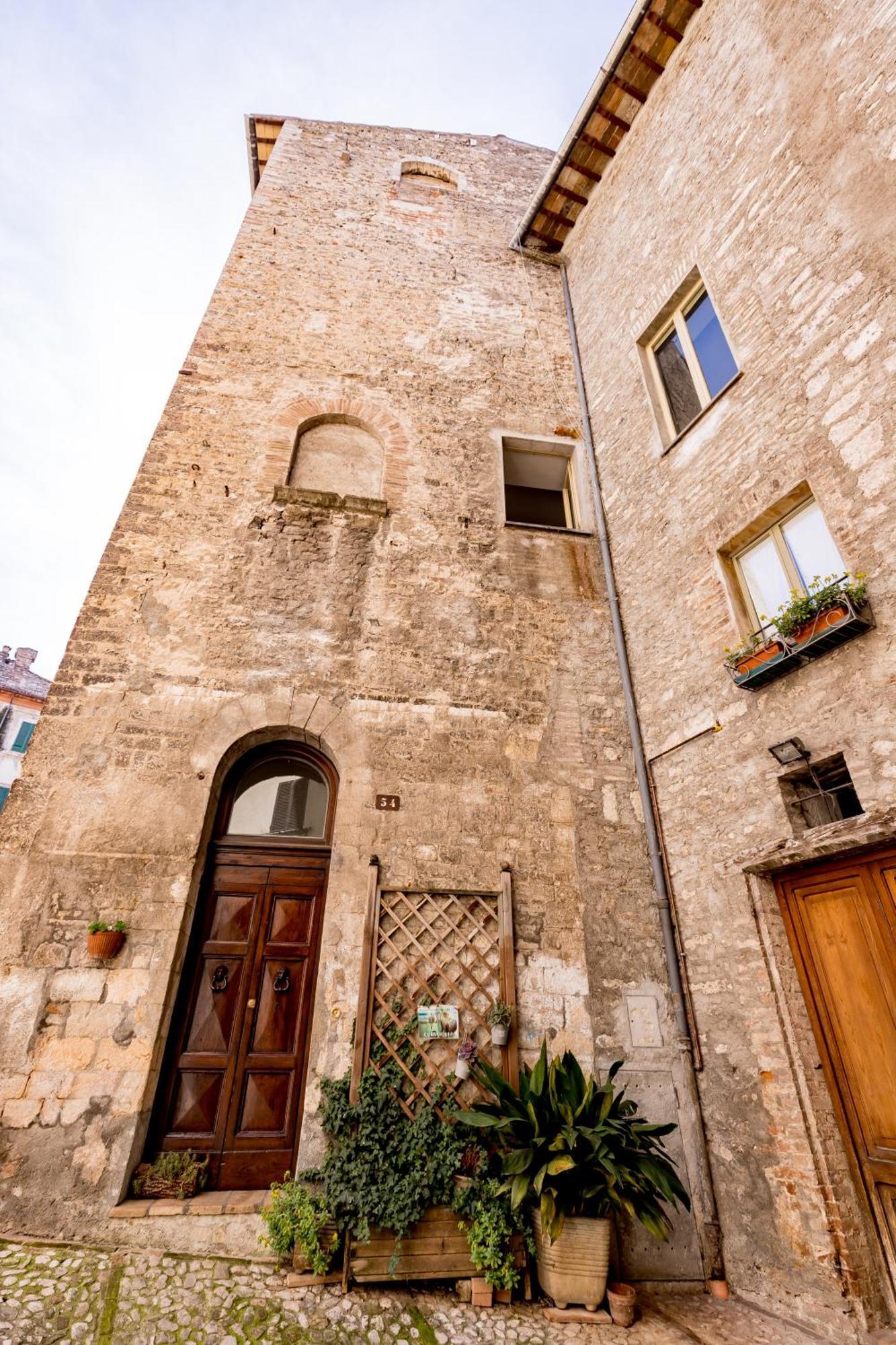 Appartamento In Centro Via Porta Fuga Spoleto Eksteriør bilde